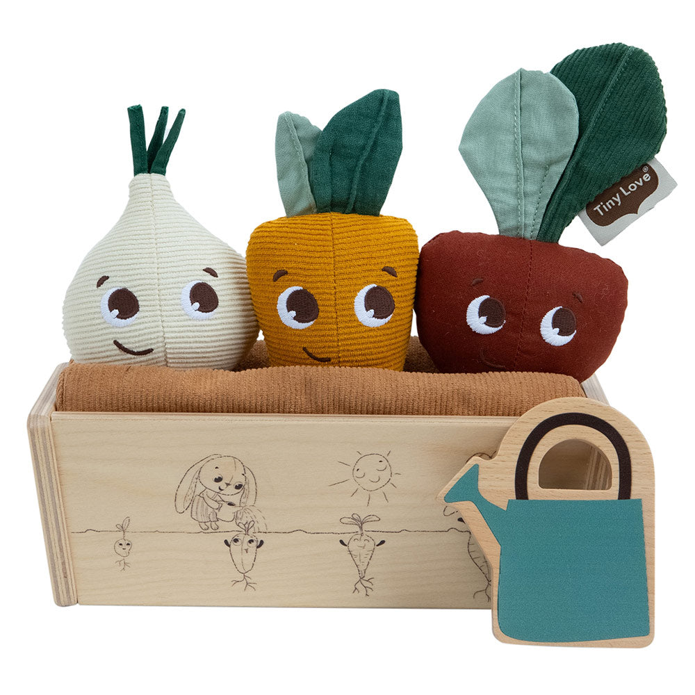 Kомплект Моята Първа Градина от Еко серията Garden of Adventures на Tiny Love, с 3 памучни играчки-плодчета и дървено сандъче, 18м+